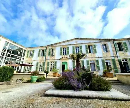 91 Palais Des Gouverneurs Jardin Piscine Couverte Et Exterieure Sauna Hammam Fitness Clim *