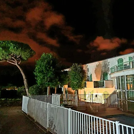 91 Palais Des Gouverneurs Jardin Piscine Couverte Et Exterieure Sauna Hammam Fitness Clim