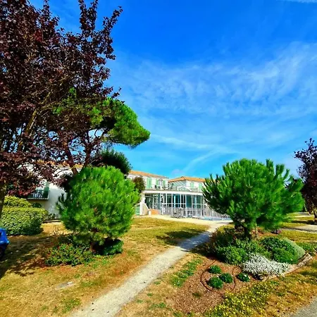 Appartement 91 Palais Des Gouverneurs Jardin Piscine Couverte Et Exterieure Sauna Hammam Fitness Clim Saint-Martin-de-Ré