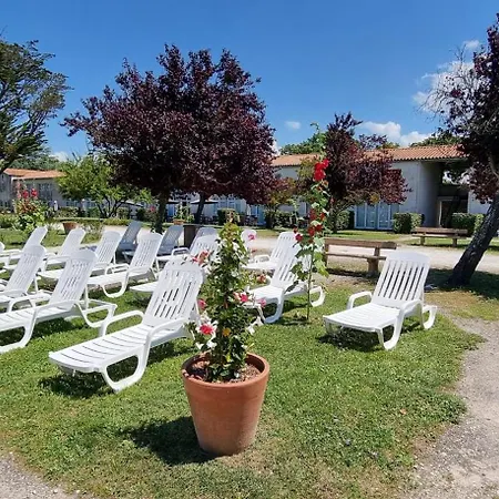 91 Palais Des Gouverneurs Jardin Piscine Couverte Et Exterieure Sauna Hammam Fitness Clim * Saint-Martin-de-Ré