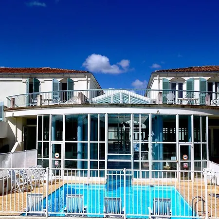 Appartement 91 Palais Des Gouverneurs Jardin Piscine Couverte Et Exterieure Sauna Hammam Fitness Clim Saint-Martin-de-Ré