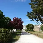 Climatise 91 Palais Des Gouverneurs Jardin Piscine Couverte Et Exterieure Sauna Hammam Fitness Daire