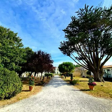 91 Palais Des Gouverneurs Jardin Piscine Couverte Et Exterieure Sauna Hammam Fitness Clim Apartament *