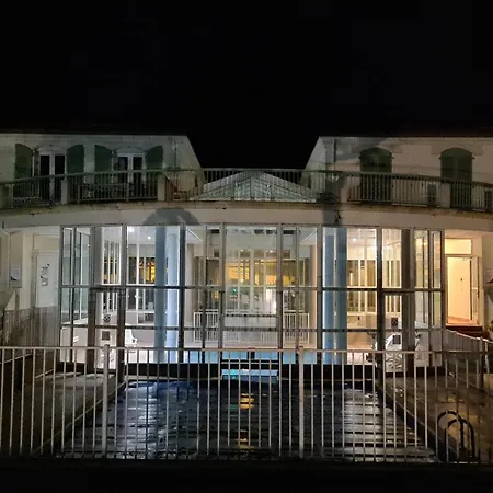 91 Palais Des Gouverneurs Jardin Piscine Couverte Et Exterieure Sauna Hammam Fitness Clim *