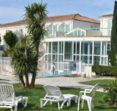 Apartament 91 Palais Des Gouverneurs Jardin Piscine Couverte Et Exterieure Sauna Hammam Fitness Clim Saint-Martin-de-Ré